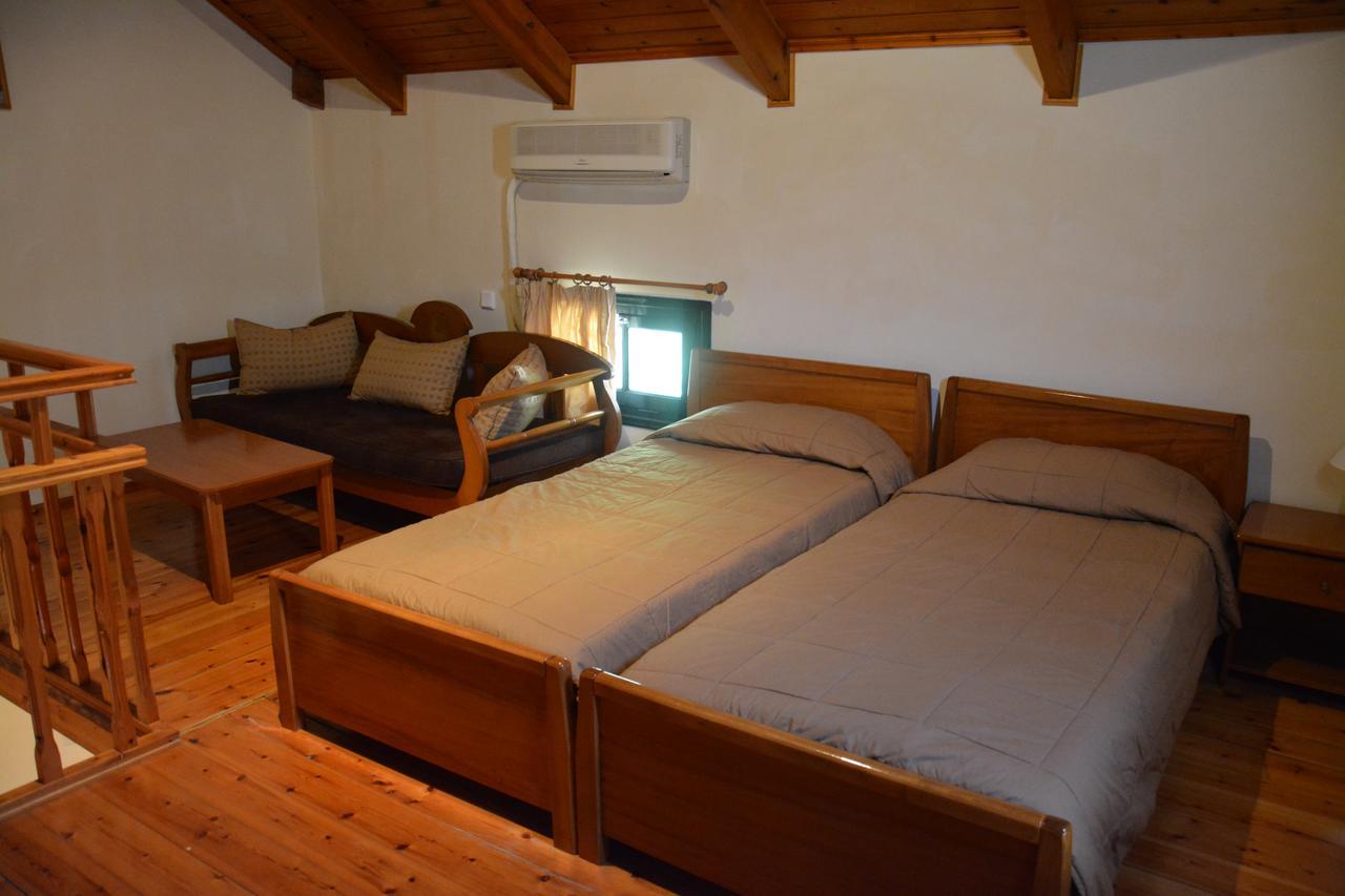 Aristotelis Apartments Frikes Екстер'єр фото